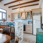 Orkos View House * Naxos City
